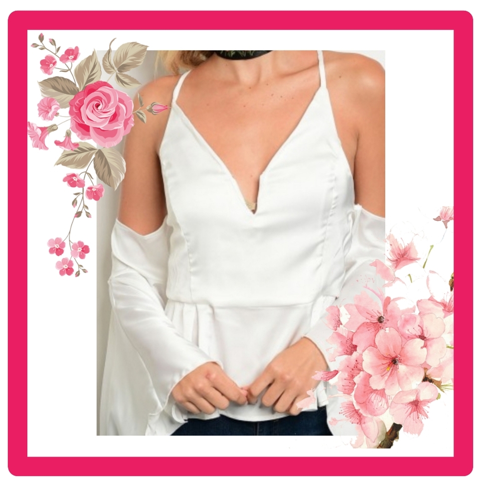 CLOSING Small New White Cold Shoulder Top